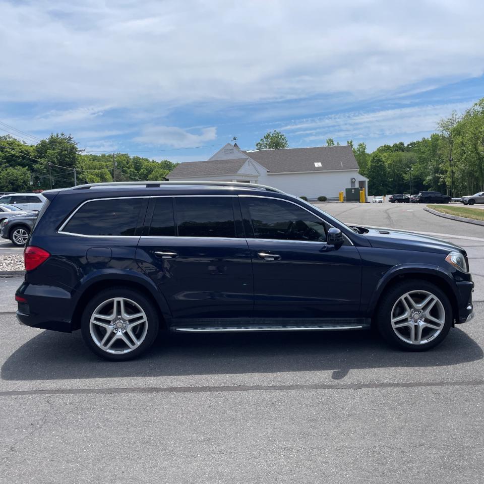 Mercedes-Benz GL 4MATIC 4dr GL 550 2016