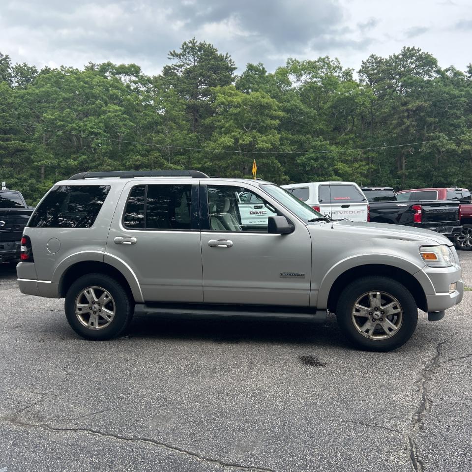 Ford Explorer 4WD 4dr V6 XLT 2008
