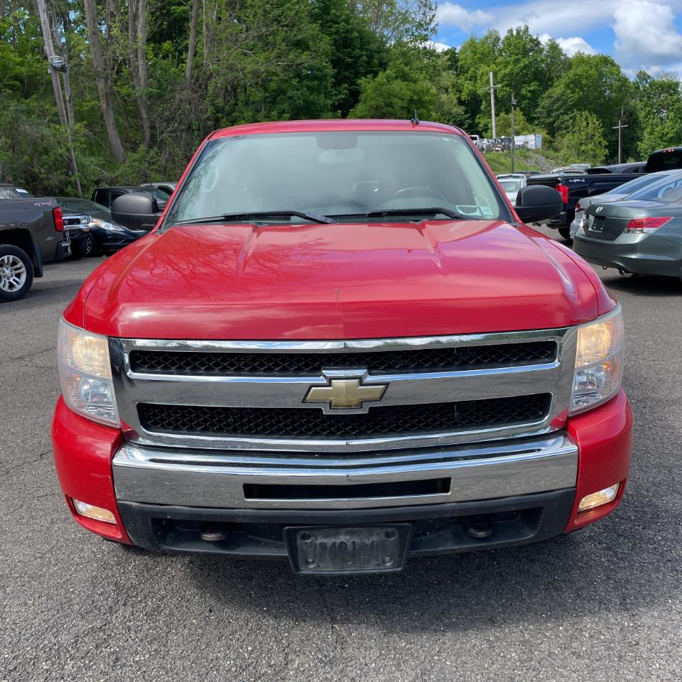 Chevrolet Silverado 1500 4WD Ext Cab 143.5" LT 2011