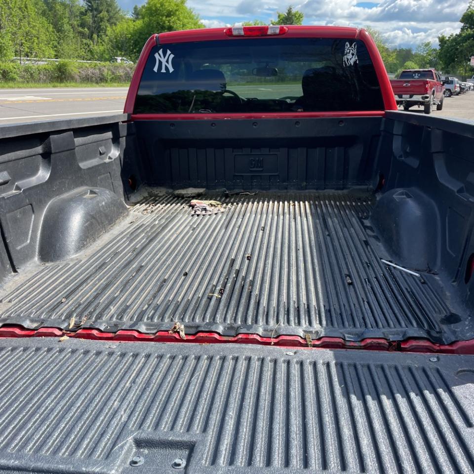 Chevrolet Silverado 1500 4WD Ext Cab 143.5" LT 2011
