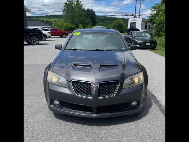 Gray 2009 Pontiac G8 Sedan Rear-Wheel Drive Automatic