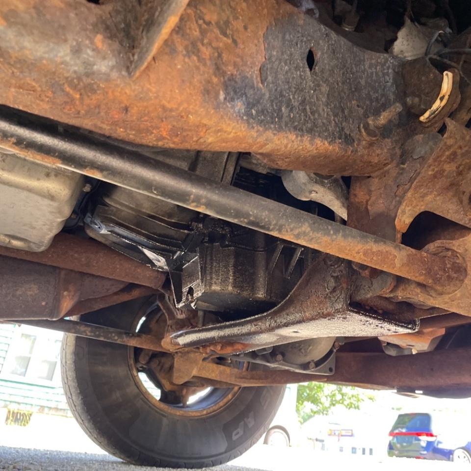Chevrolet Silverado 1500 Ext Cab 143.5" WB 4WD LS 2004