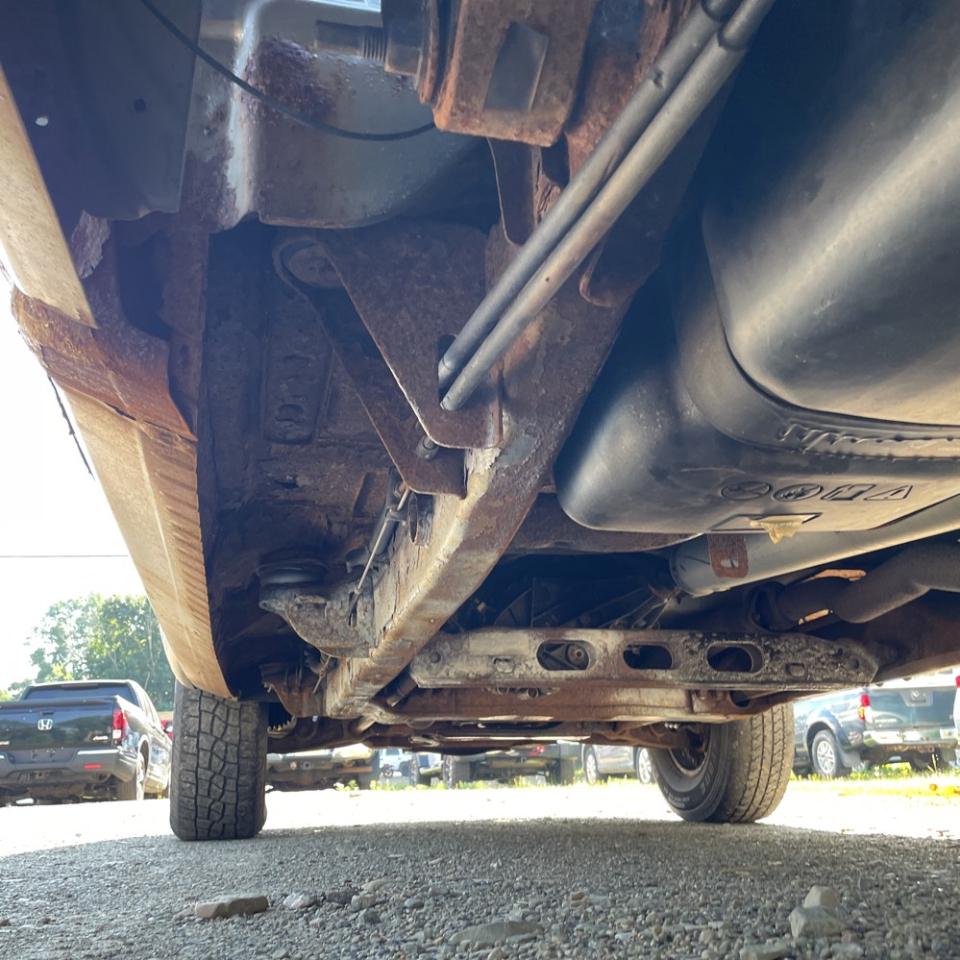 Chevrolet Silverado 1500 Ext Cab 143.5" WB 4WD LS 2004
