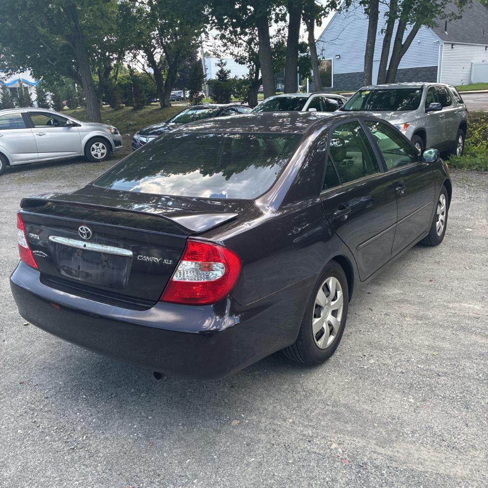 Toyota Camry 4dr Sdn LE Manual (Natl) 2003