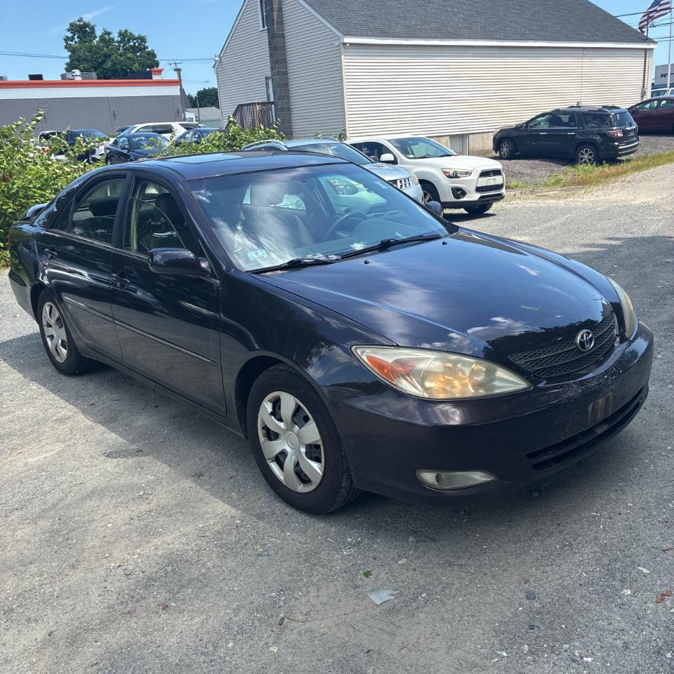 Toyota Camry 4dr Sdn LE Manual (Natl) 2003