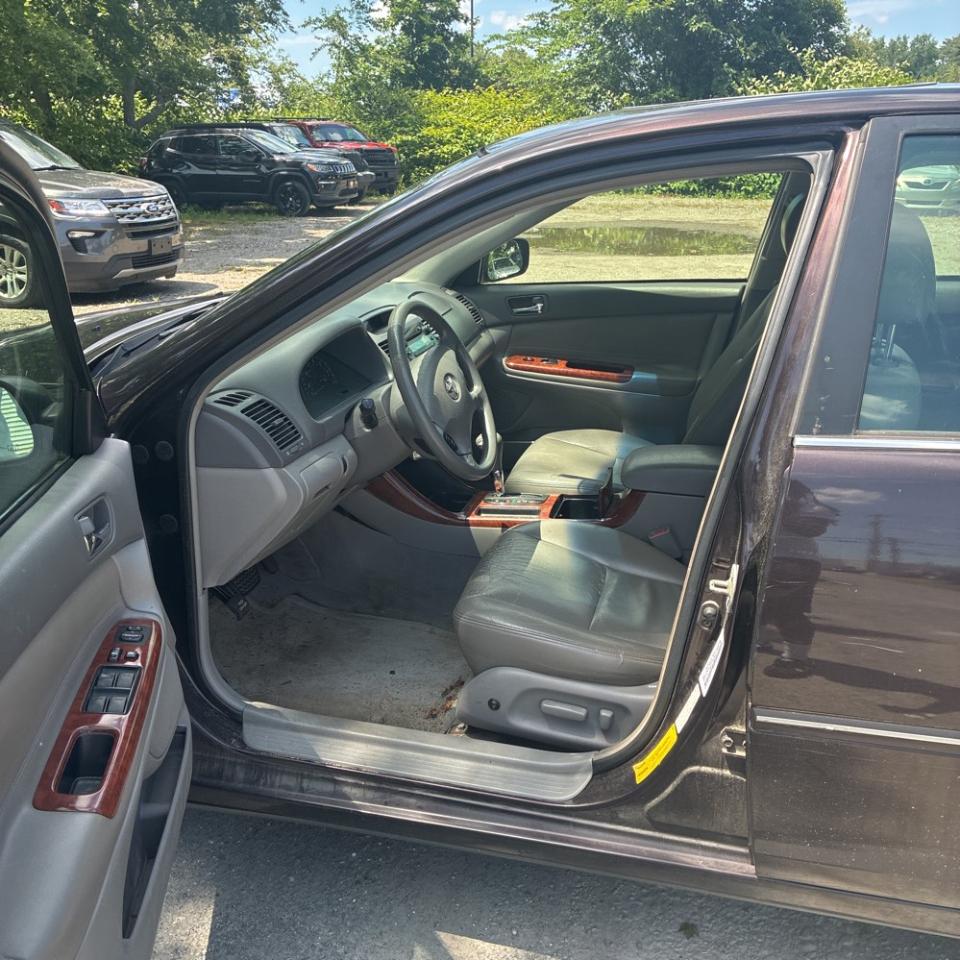 Toyota Camry 4dr Sdn LE Manual (Natl) 2003