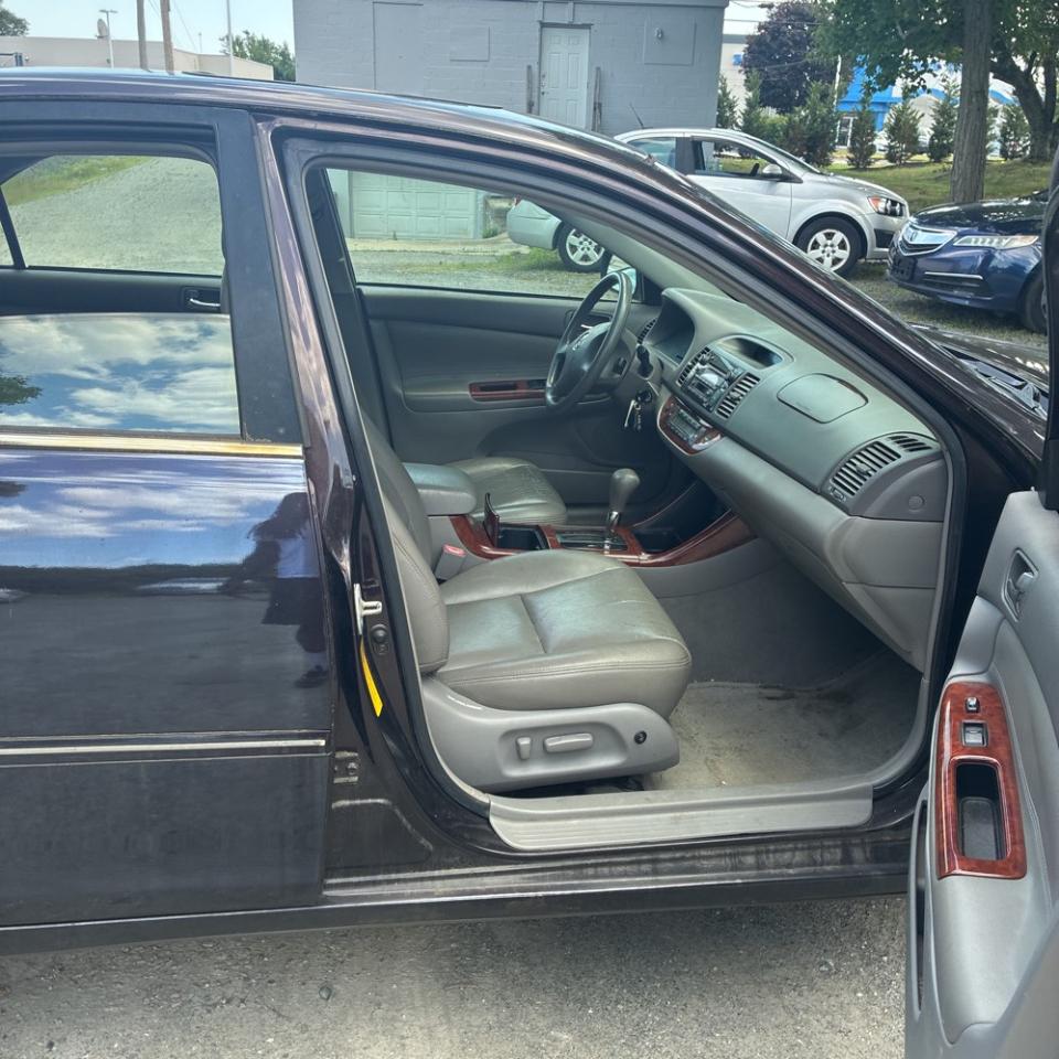 Toyota Camry 4dr Sdn LE Manual (Natl) 2003