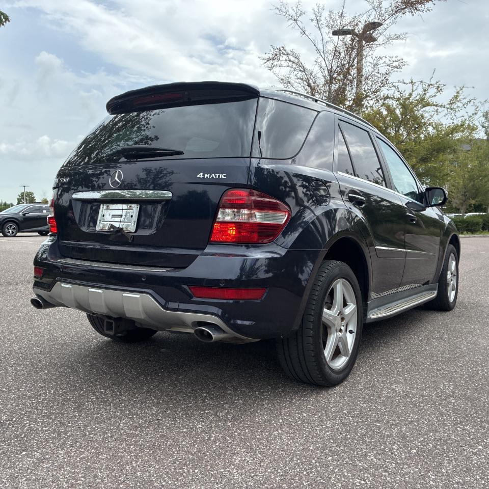 Mercedes-Benz M-Class 4MATIC 4dr ML 550 2010