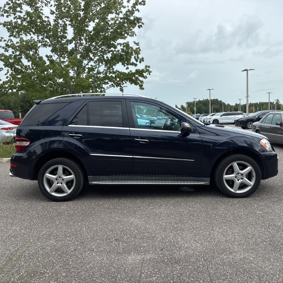 Mercedes-Benz M-Class 4MATIC 4dr ML 550 2010