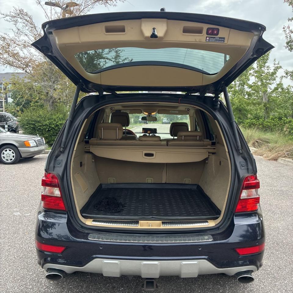 Mercedes-Benz M-Class 4MATIC 4dr ML 550 2010