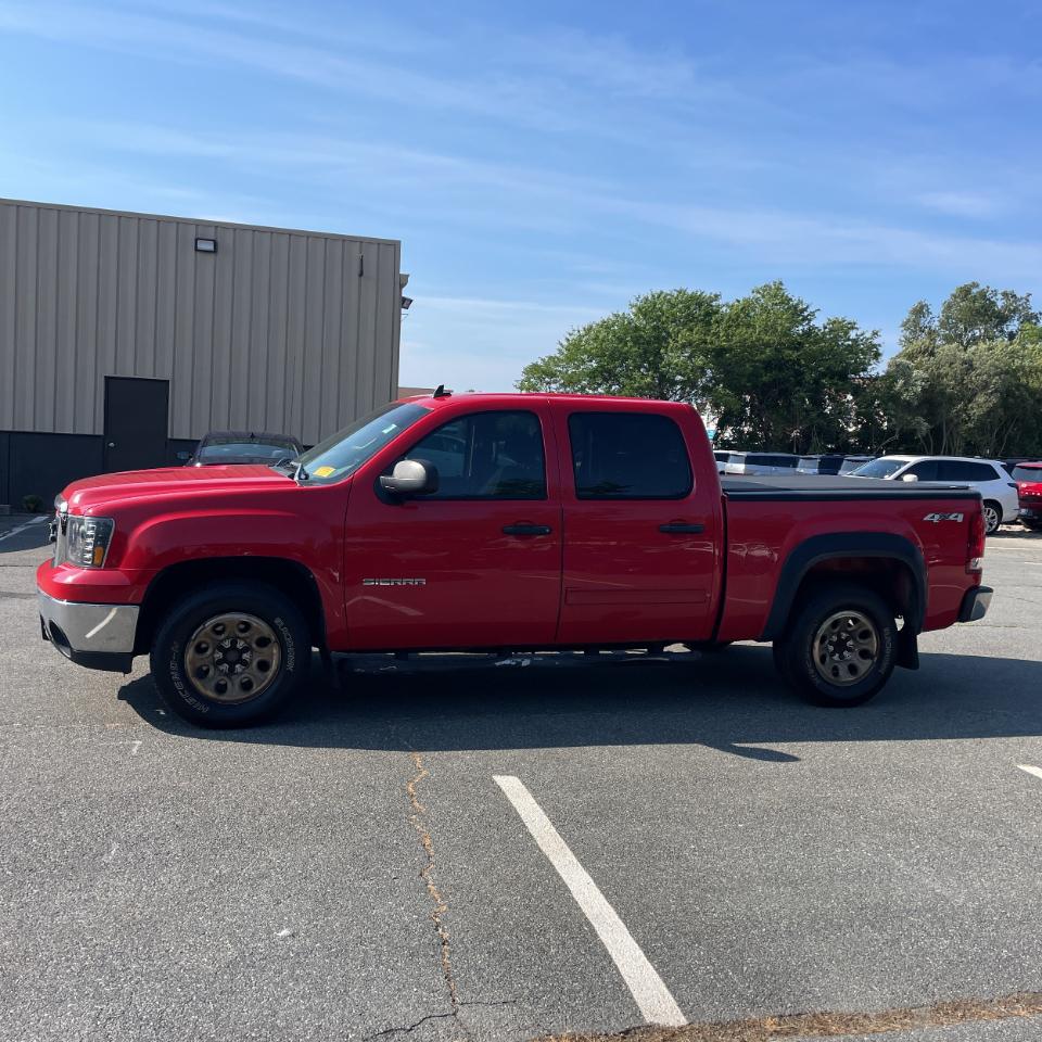 GMC Sierra 1500 4WD Crew Cab 143.5" SL 2012