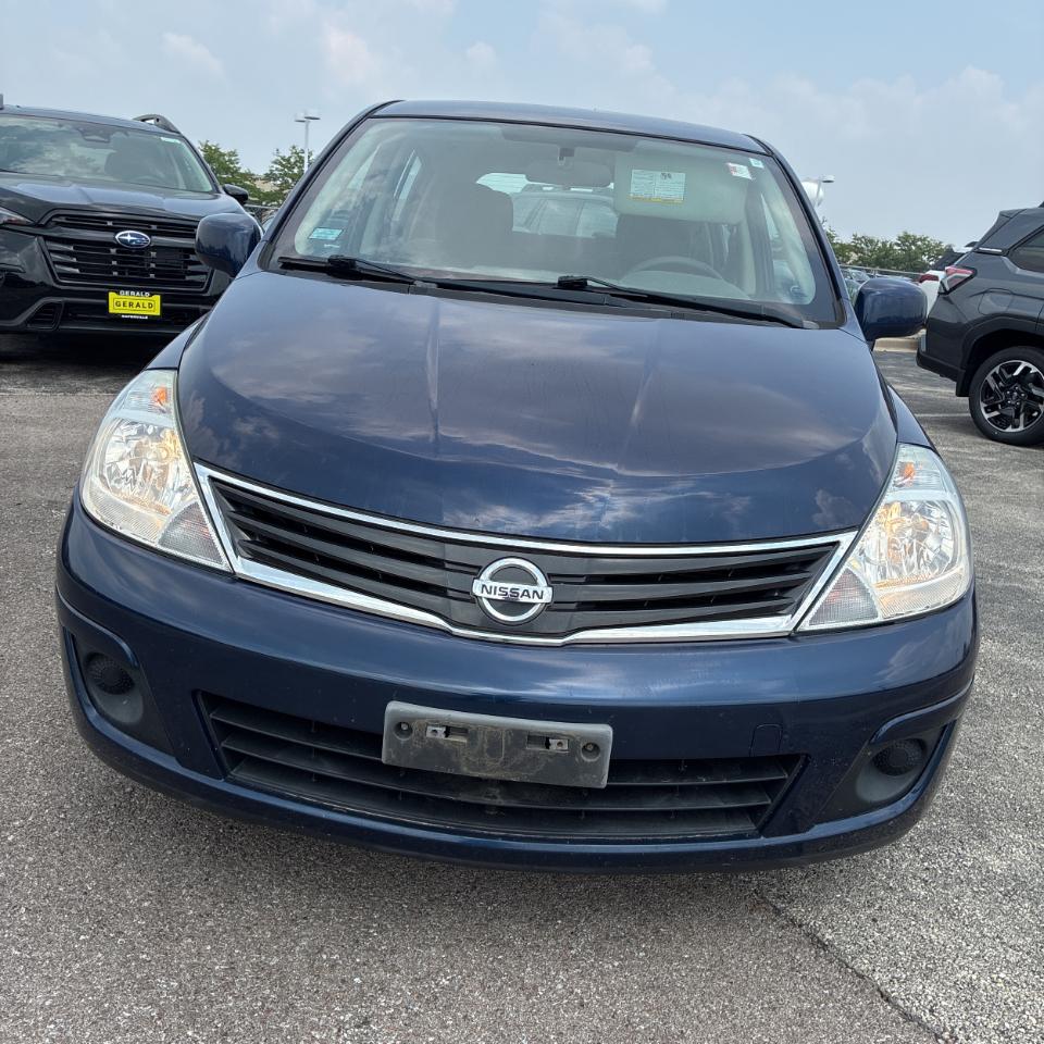 Nissan Versa 5dr HB Auto 1.8 S 2012