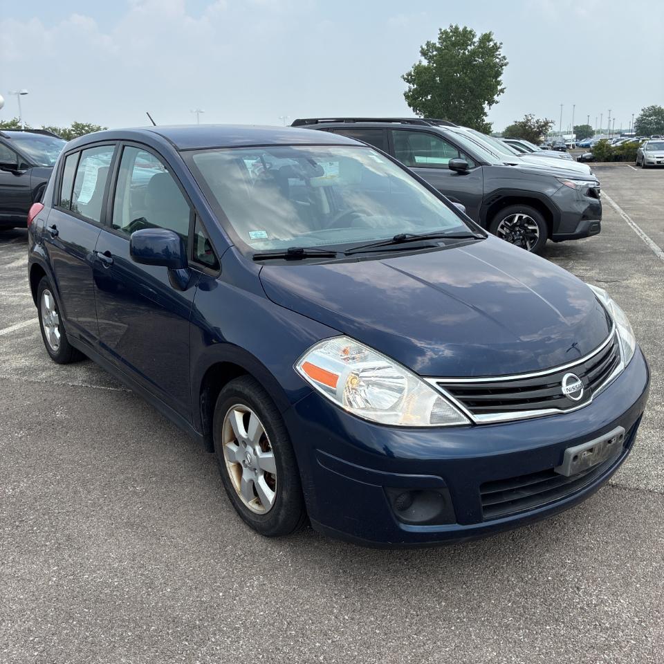 Nissan Versa 5dr HB Auto 1.8 S 2012