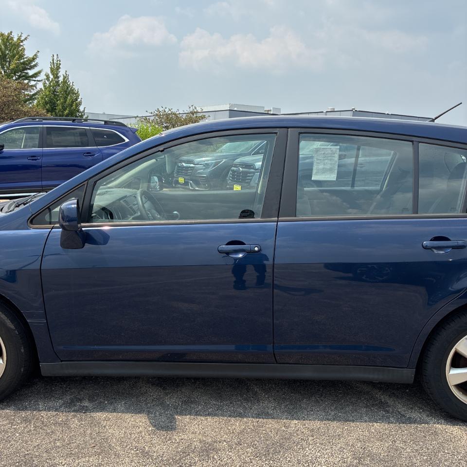 Nissan Versa 5dr HB Auto 1.8 S 2012