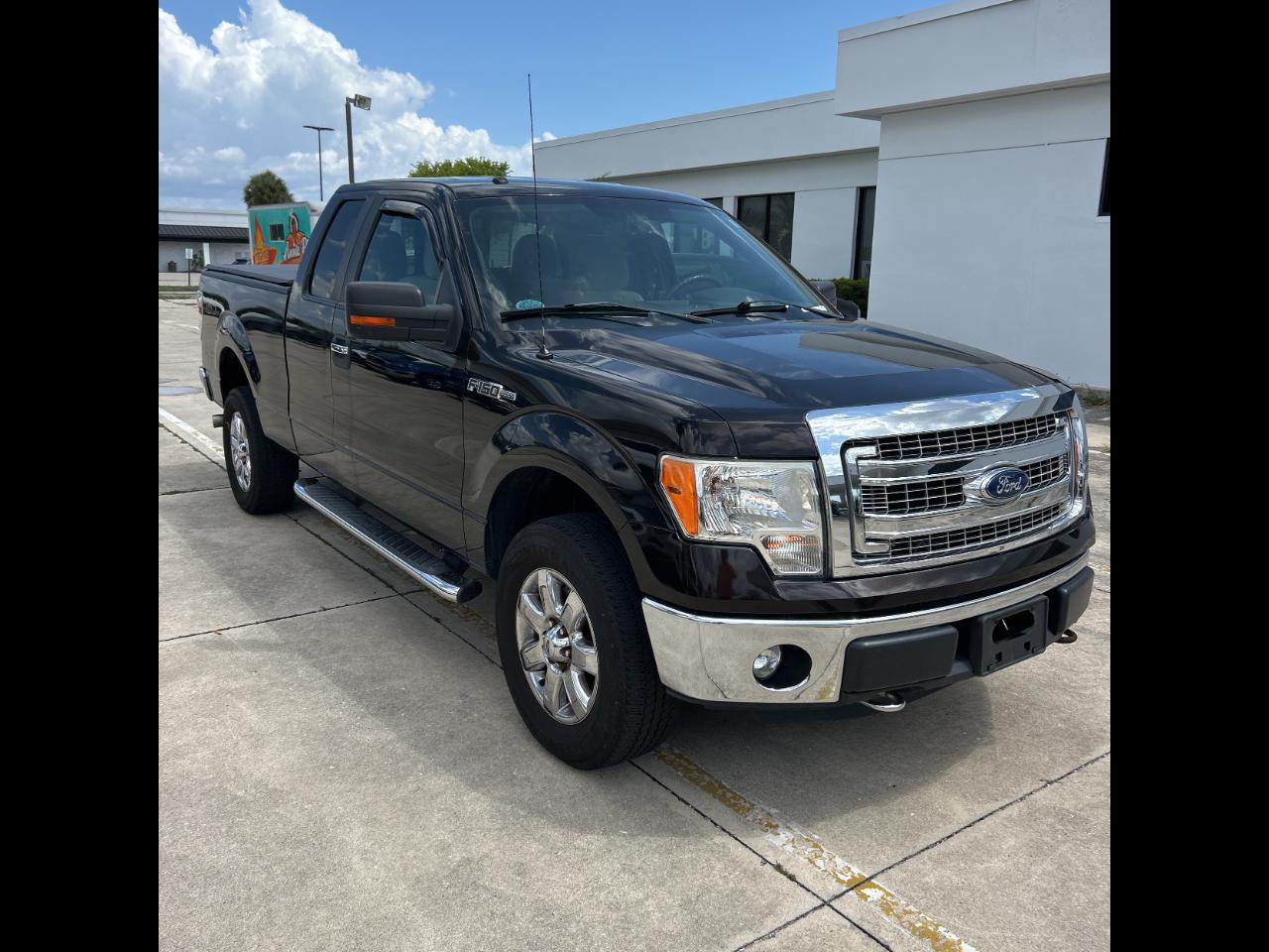 Ford F-150 4WD SuperCab 145" XL 2013