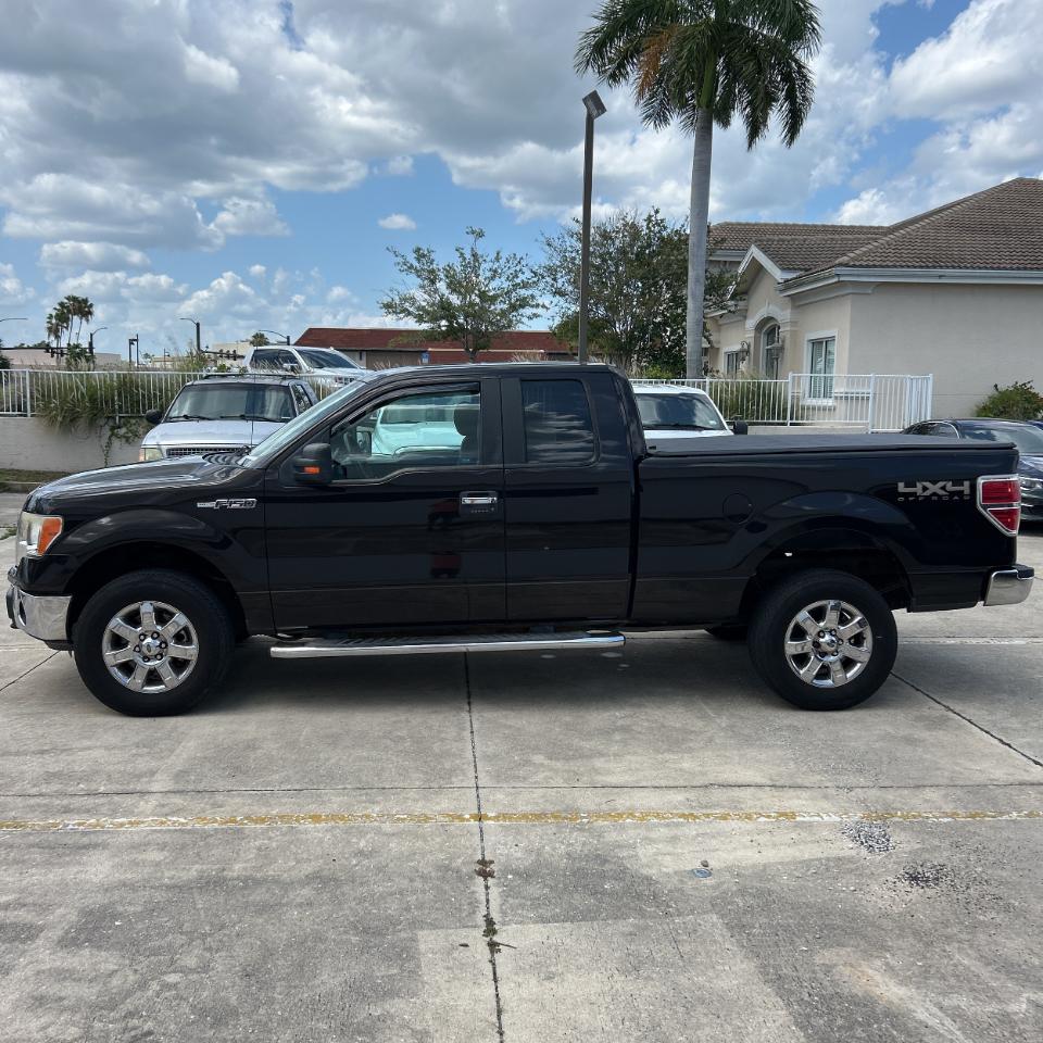Ford F-150 4WD SuperCab 145" XL 2013