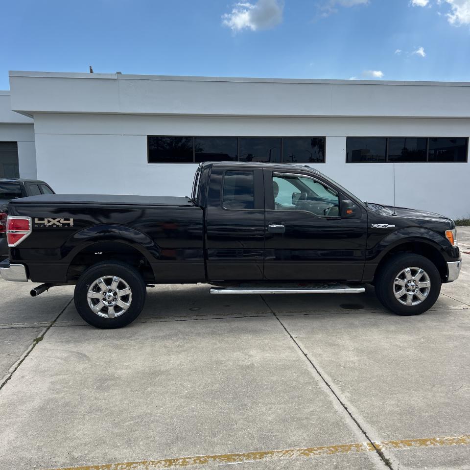 Ford F-150 4WD SuperCab 145" XL 2013