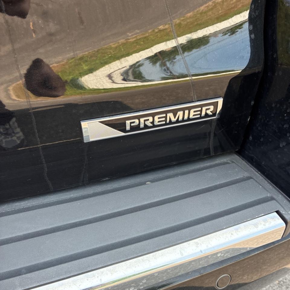 Chevrolet Tahoe 4WD 4dr Premier 2017
