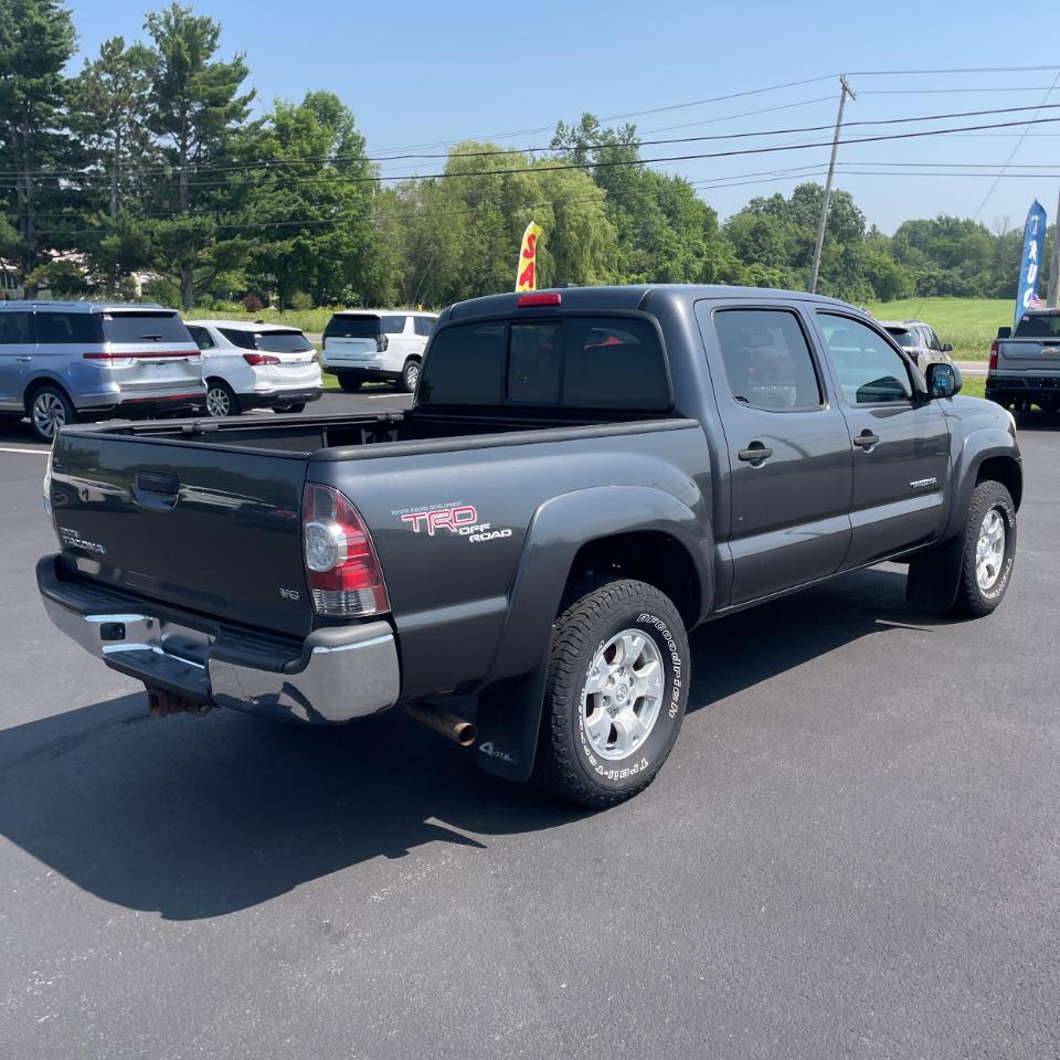 Toyota Tacoma 4WD Double V6 MT (Natl) 2011