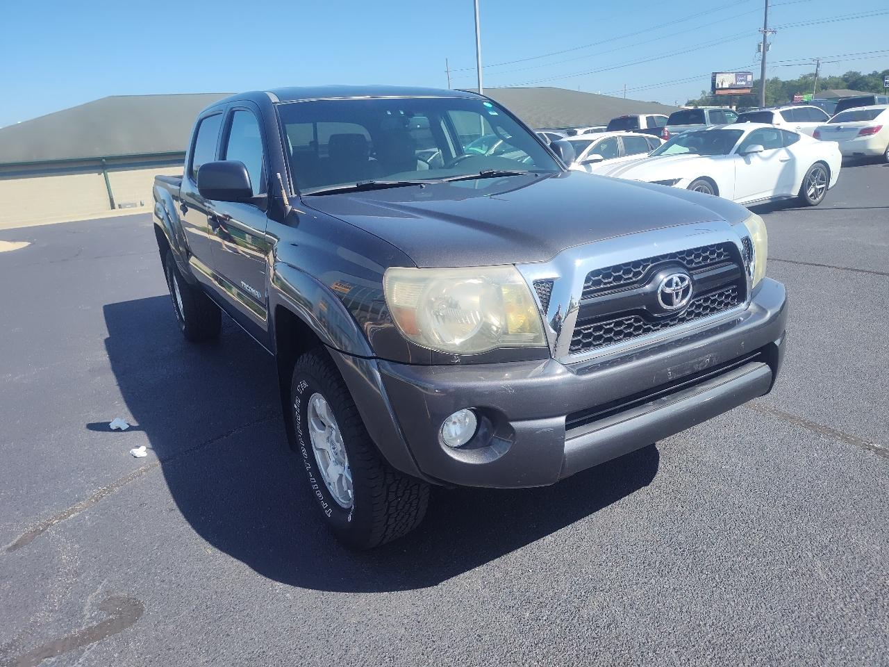 Toyota Tacoma 4WD Double V6 MT (Natl) 2011