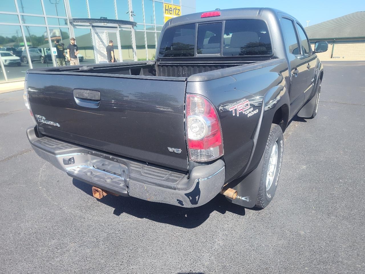 Toyota Tacoma 4WD Double V6 MT (Natl) 2011