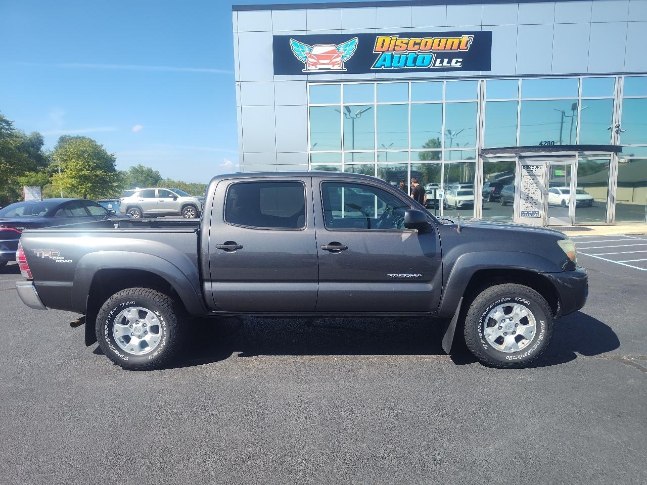 Toyota Tacoma 4WD Double V6 MT (Natl) 2011