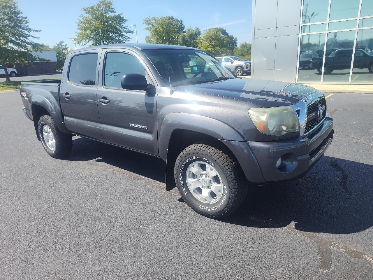 Toyota Tacoma 4WD Double V6 MT (Natl) 2011