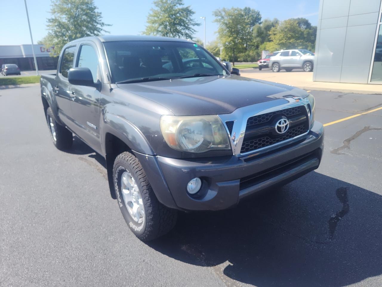 Toyota Tacoma 4WD Double V6 MT (Natl) 2011