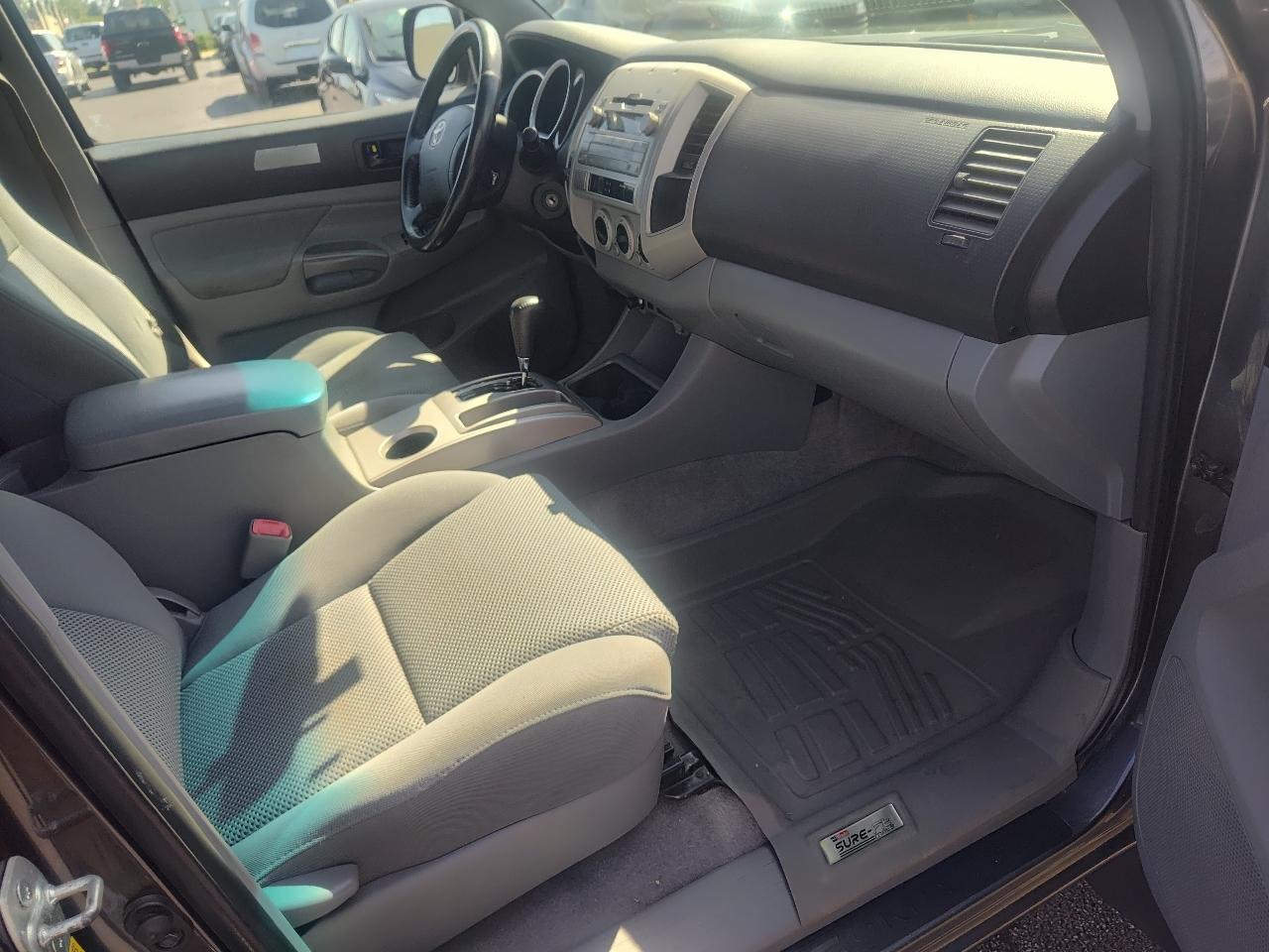 Toyota Tacoma 4WD Double V6 MT (Natl) 2011