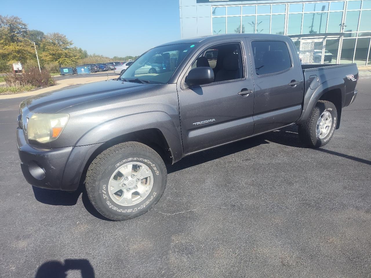 Toyota Tacoma 4WD Double V6 MT (Natl) 2011