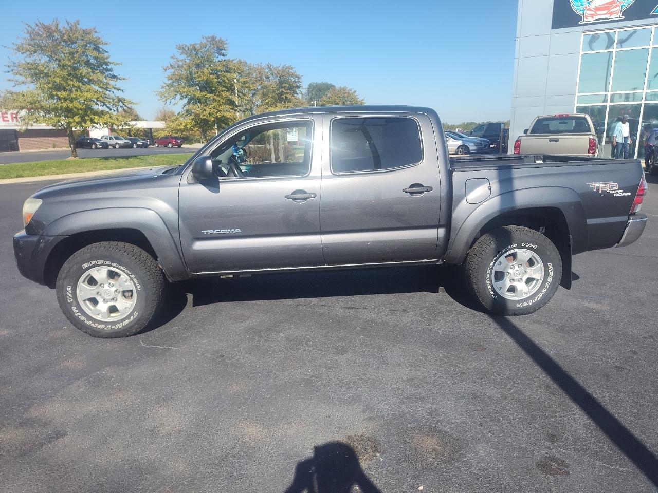 Toyota Tacoma 4WD Double V6 MT (Natl) 2011