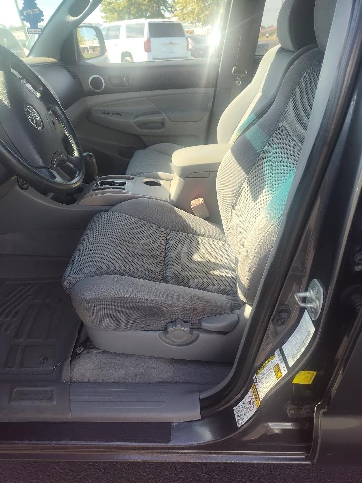 Toyota Tacoma 4WD Double V6 MT (Natl) 2011