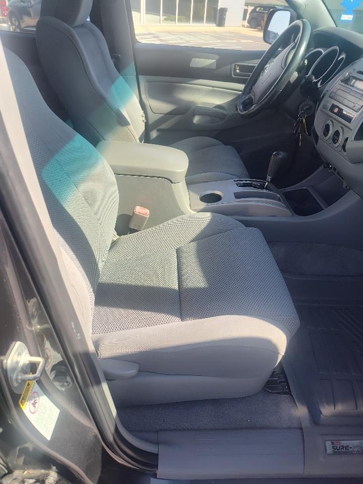 Toyota Tacoma 4WD Double V6 MT (Natl) 2011