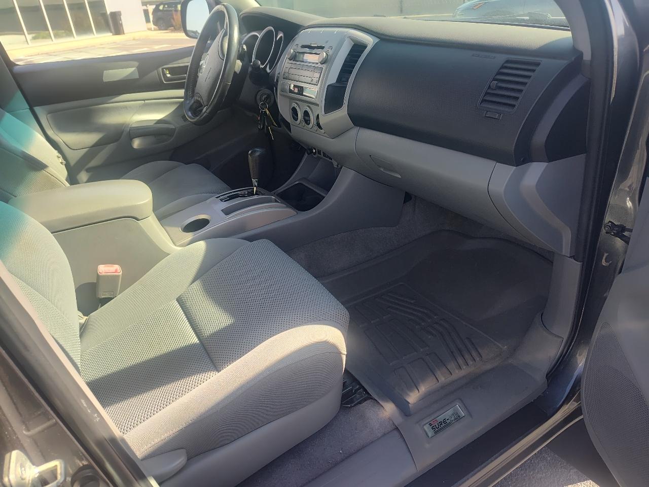 Toyota Tacoma 4WD Double V6 MT (Natl) 2011