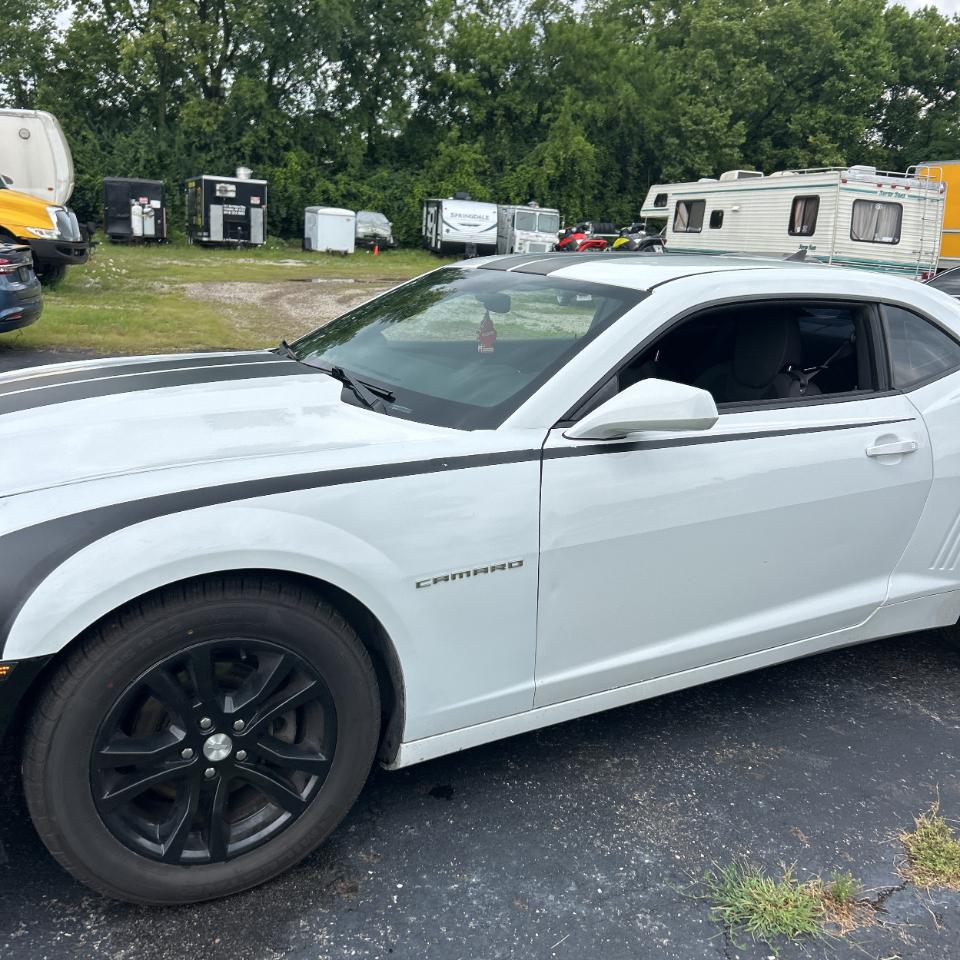 Chevrolet Camaro 2dr Cpe LS w/2LS 2015