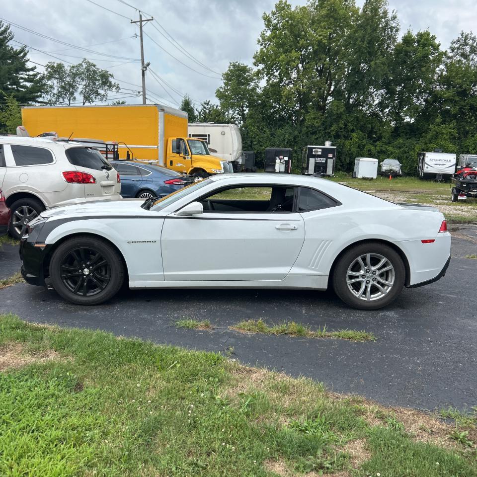 Chevrolet Camaro 2dr Cpe LS w/2LS 2015