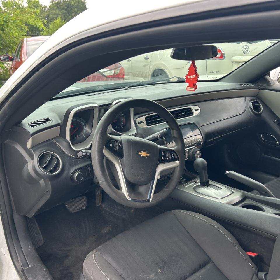 Chevrolet Camaro 2dr Cpe LS w/2LS 2015