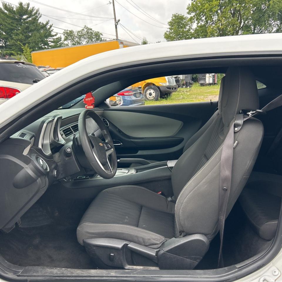 Chevrolet Camaro 2dr Cpe LS w/2LS 2015