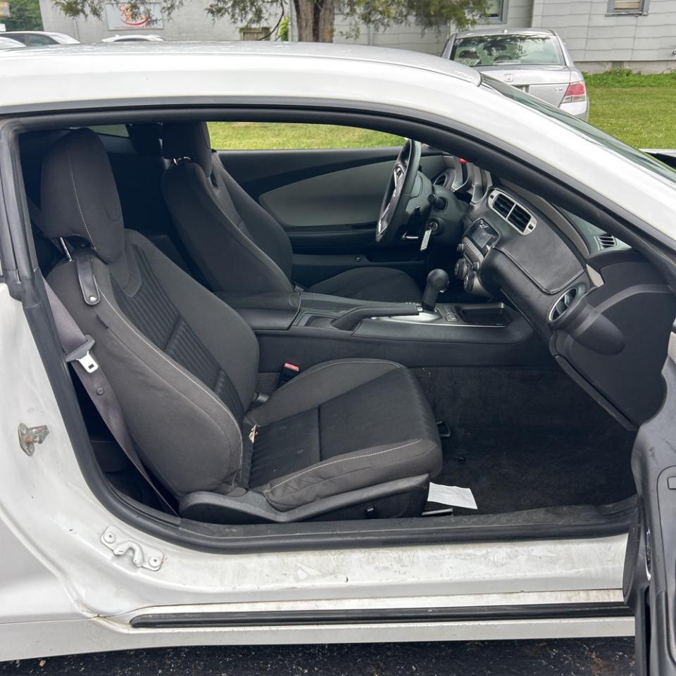 Chevrolet Camaro 2dr Cpe LS w/2LS 2015
