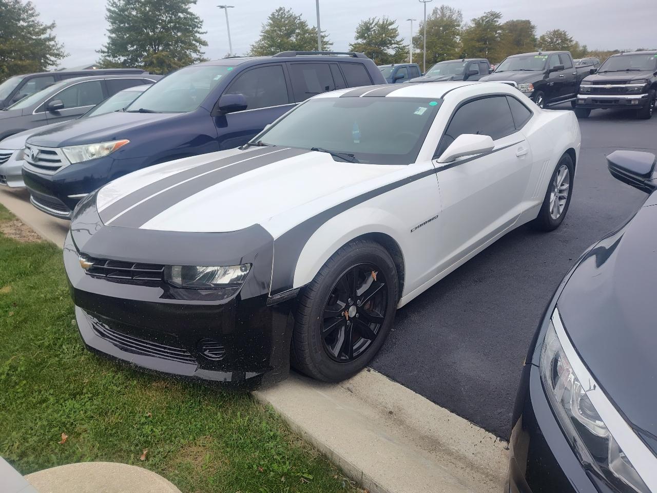 Chevrolet Camaro 2dr Cpe LS w/2LS 2015