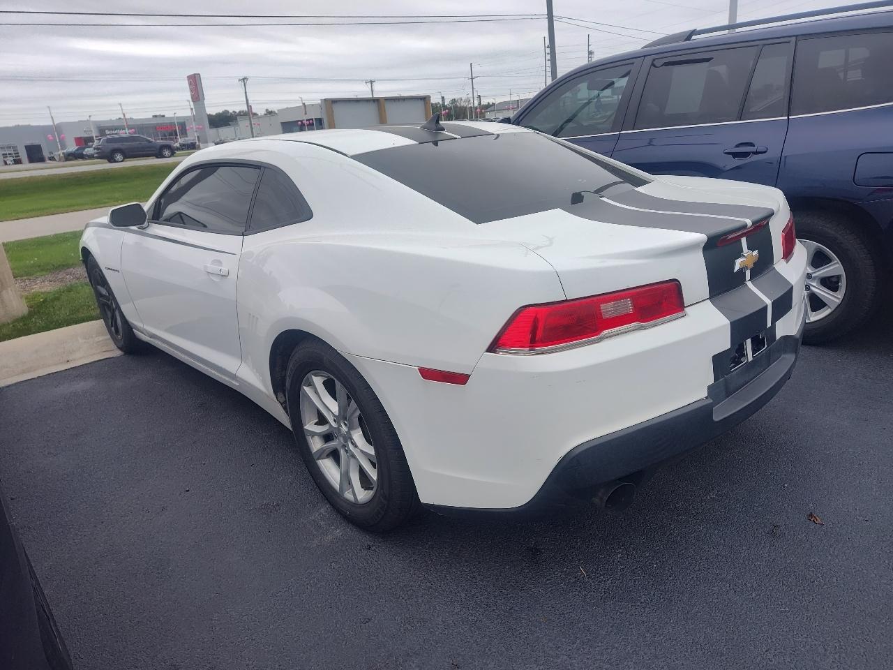 Chevrolet Camaro 2dr Cpe LS w/2LS 2015