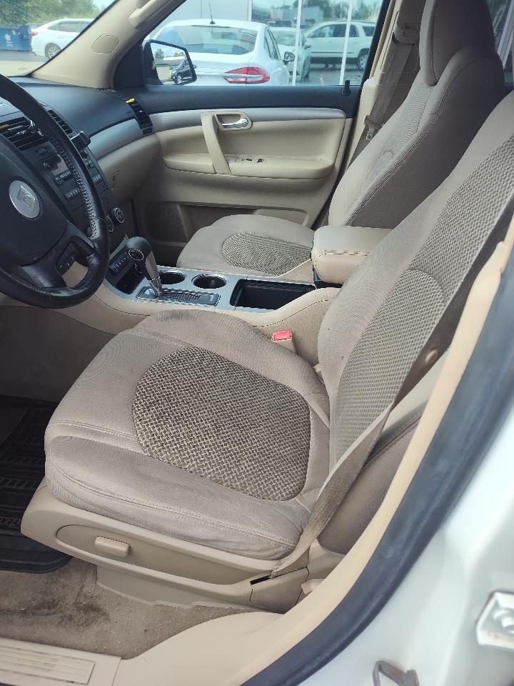 Saturn Outlook FWD 4dr XE 2008