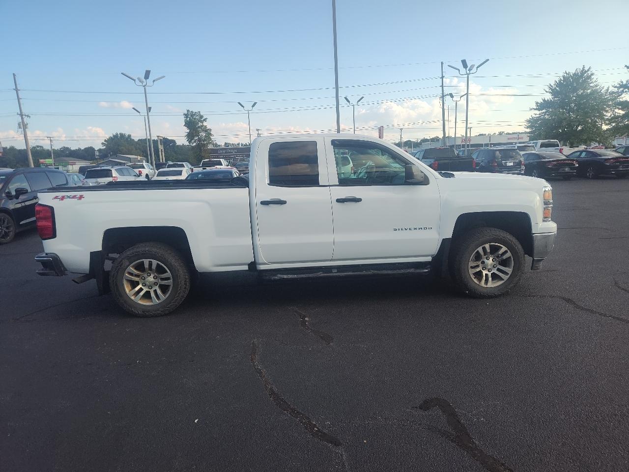 Chevrolet Silverado 1500 4WD Double Cab 143.5" LT w/2LT 2014