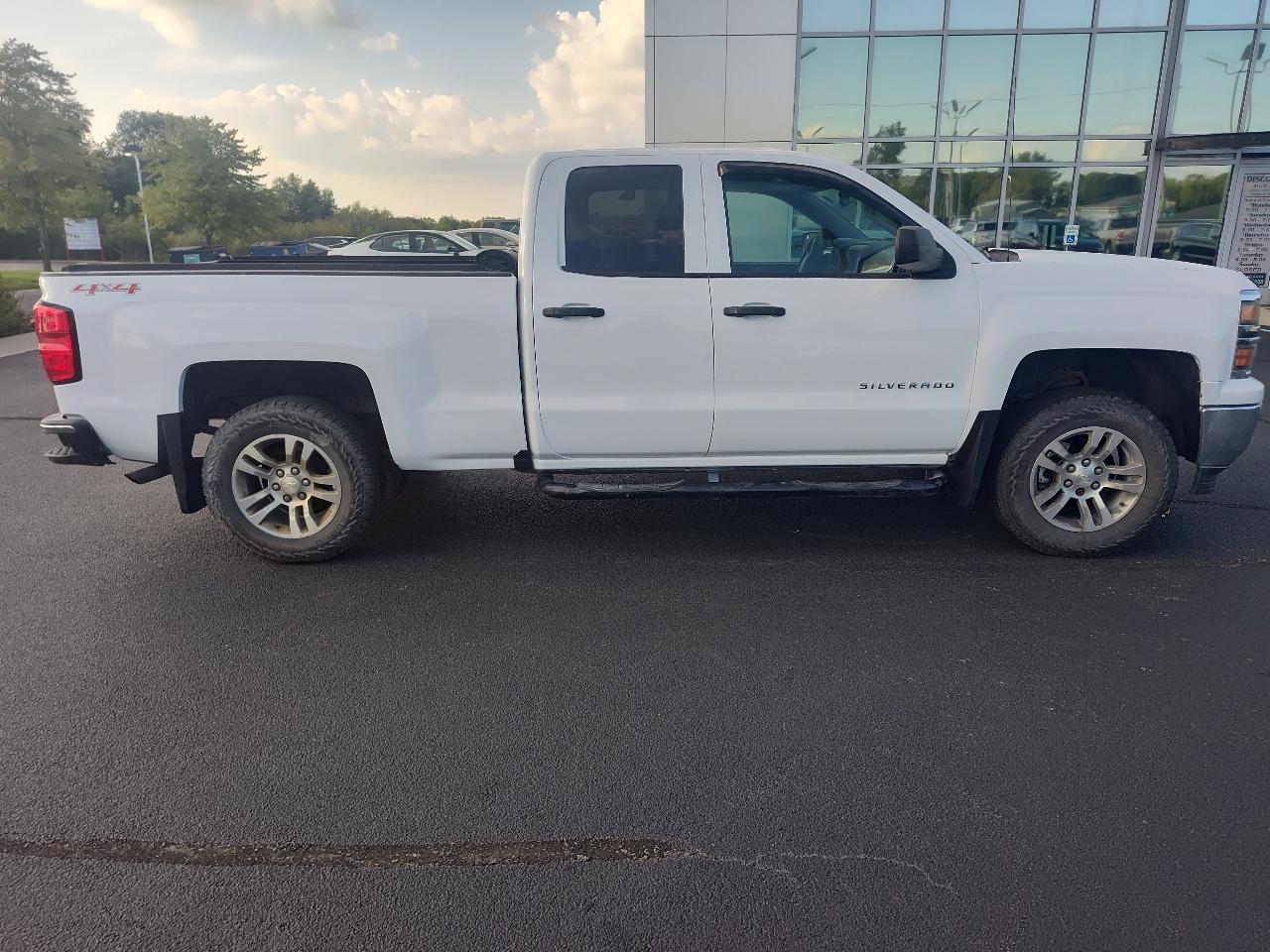 Chevrolet Silverado 1500 4WD Double Cab 143.5" LT w/2LT 2014
