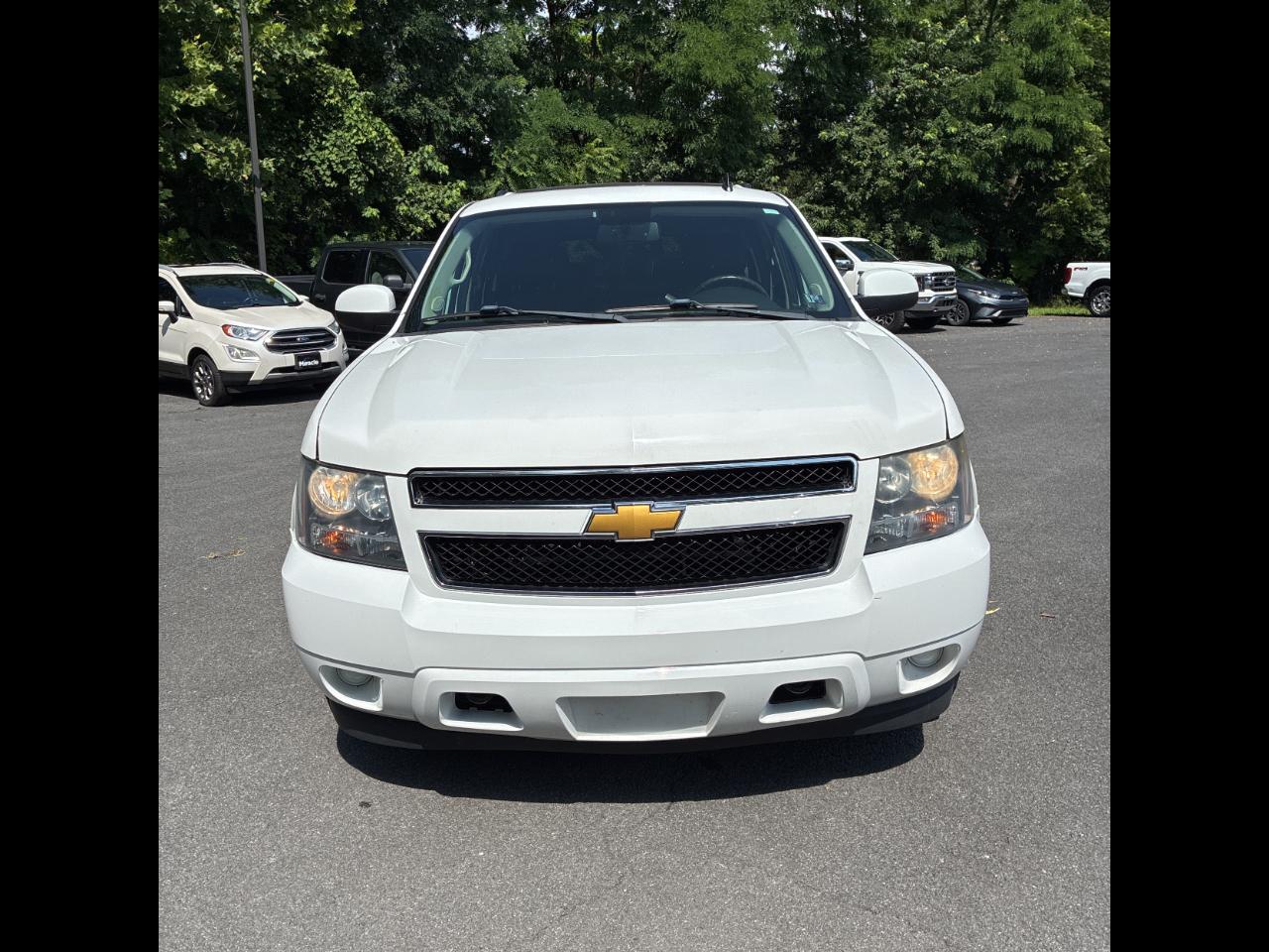 Chevrolet Suburban 4WD 4dr LS 2014
