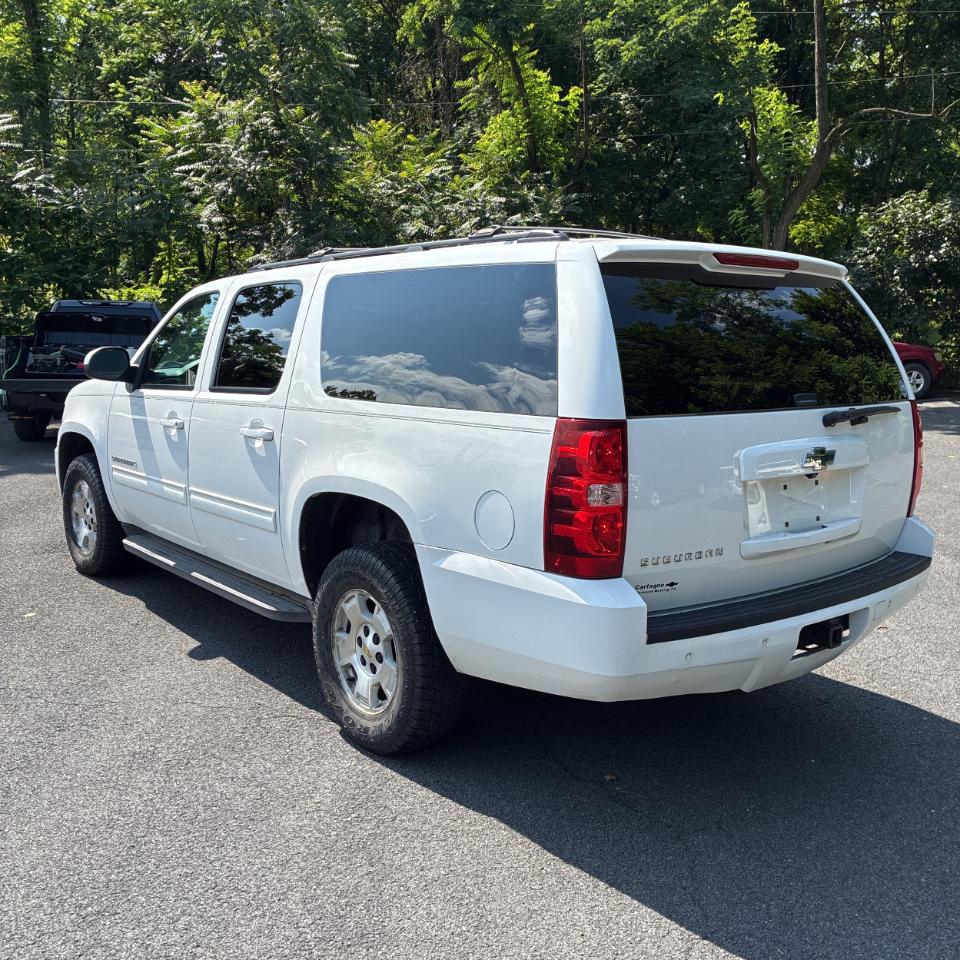 Chevrolet Suburban 4WD 4dr LS 2014