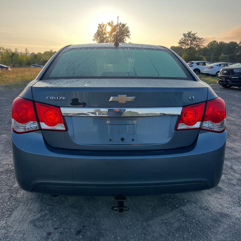 Chevrolet Cruze 4dr Sdn LT w/1LT 2012
