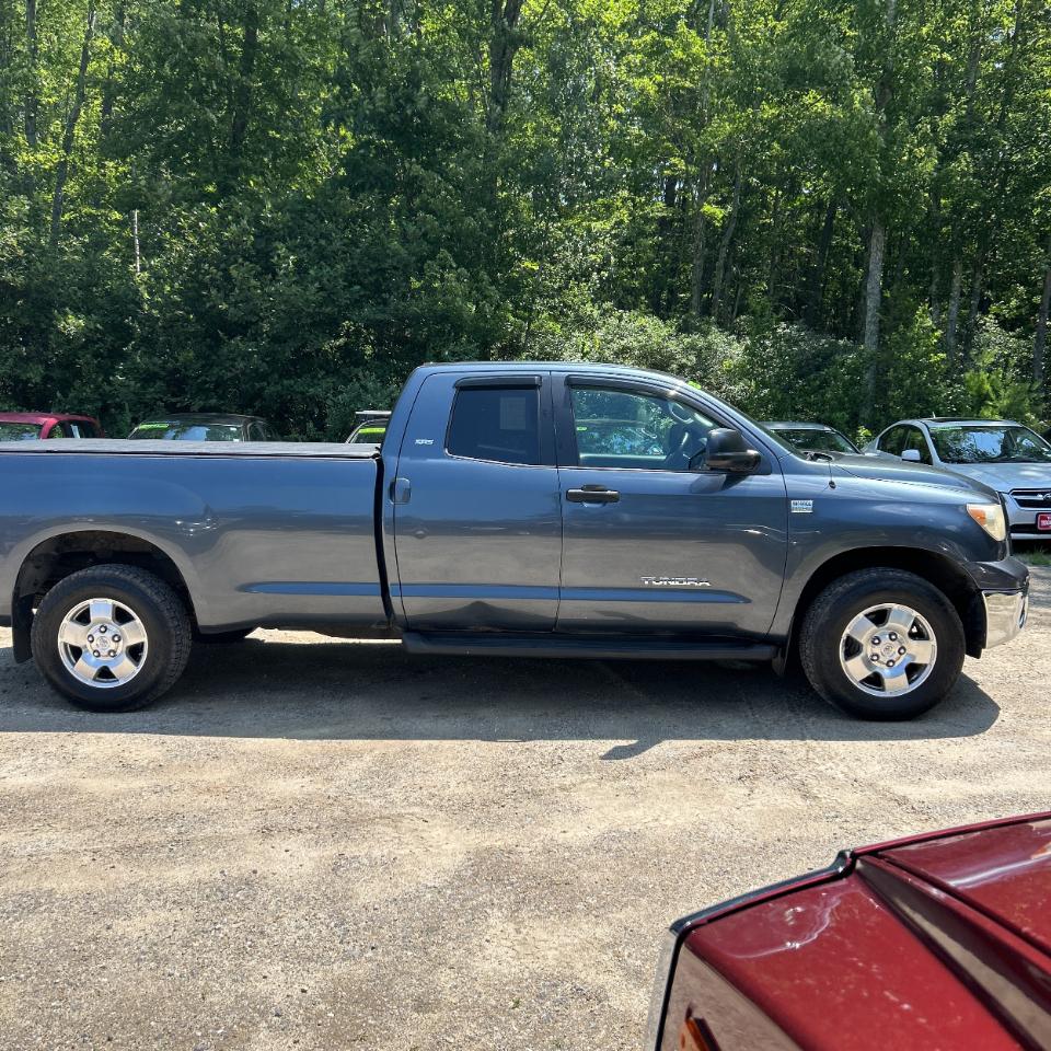 Toyota Tundra 4WD Double 164.6" 4.7L V8 SR5 (Natl 2007
