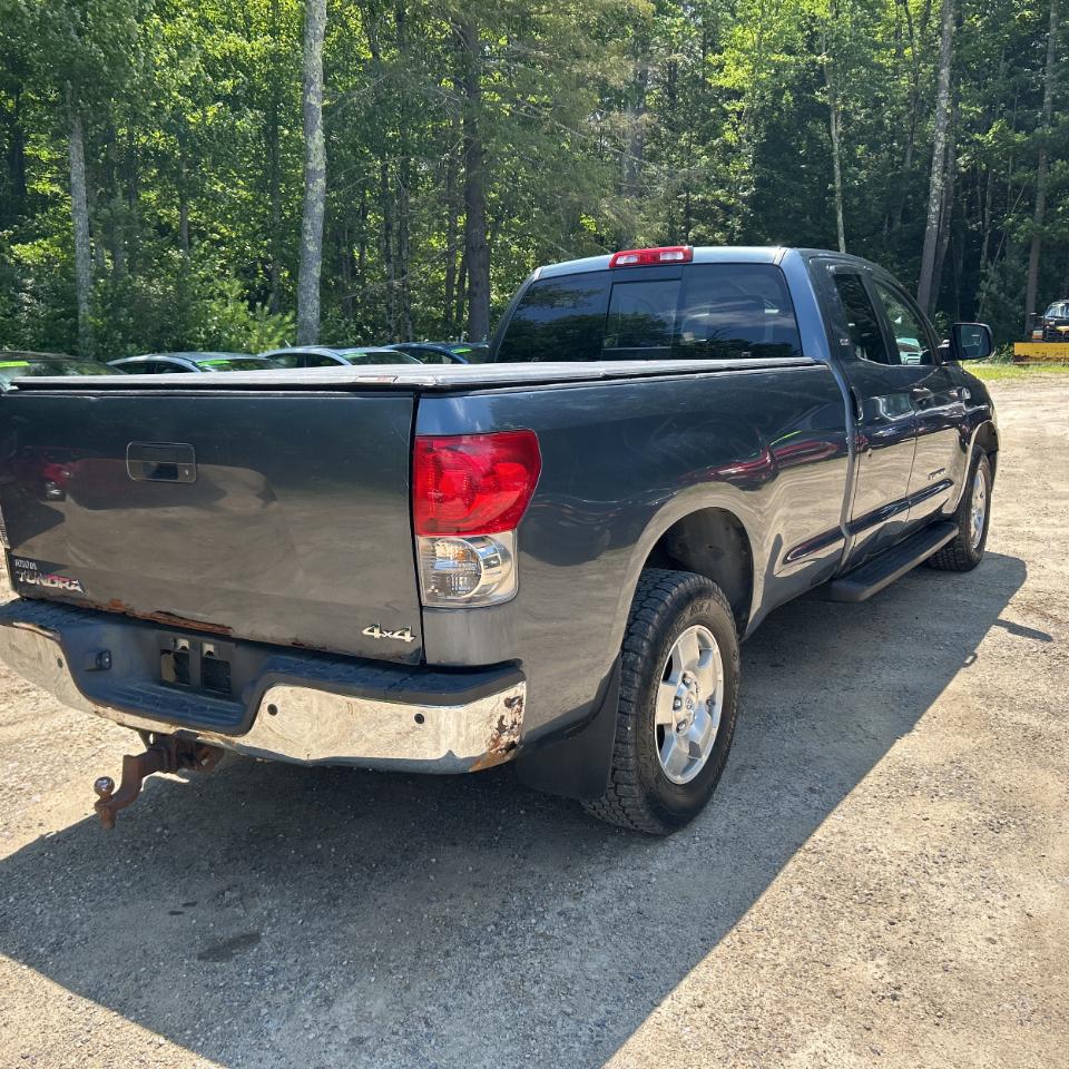 Toyota Tundra 4WD Double 164.6" 4.7L V8 SR5 (Natl 2007