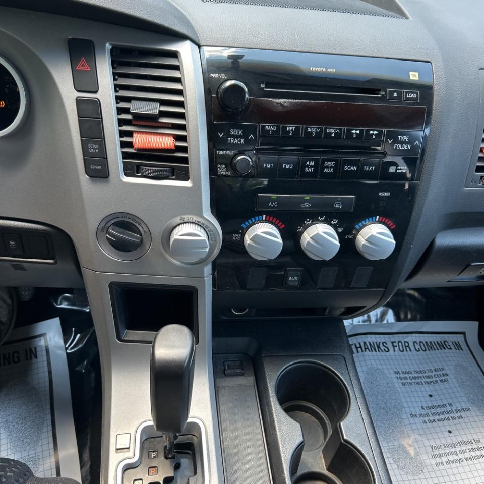 Toyota Tundra 4WD Double 164.6" 4.7L V8 SR5 (Natl 2007